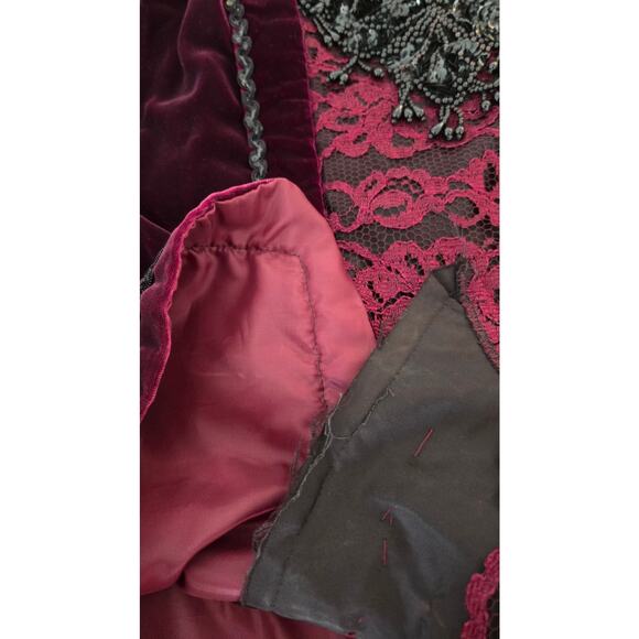 Vintage Burgundy Velvet Lace Beaded Tunic Top Gothic Renaissance Style - Picture 8 of 8